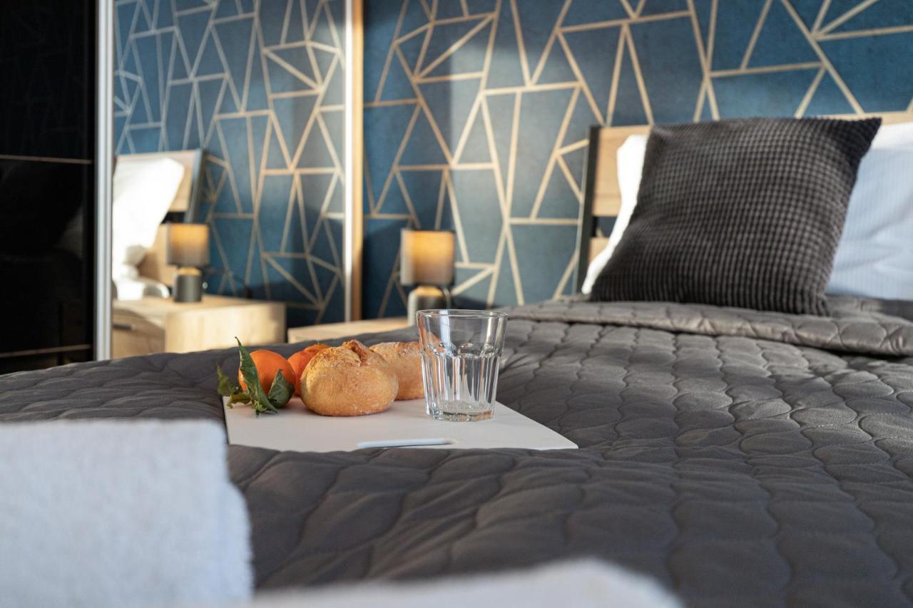 Ostoya Pucka Apartament By Noclegi Renters Exterior photo